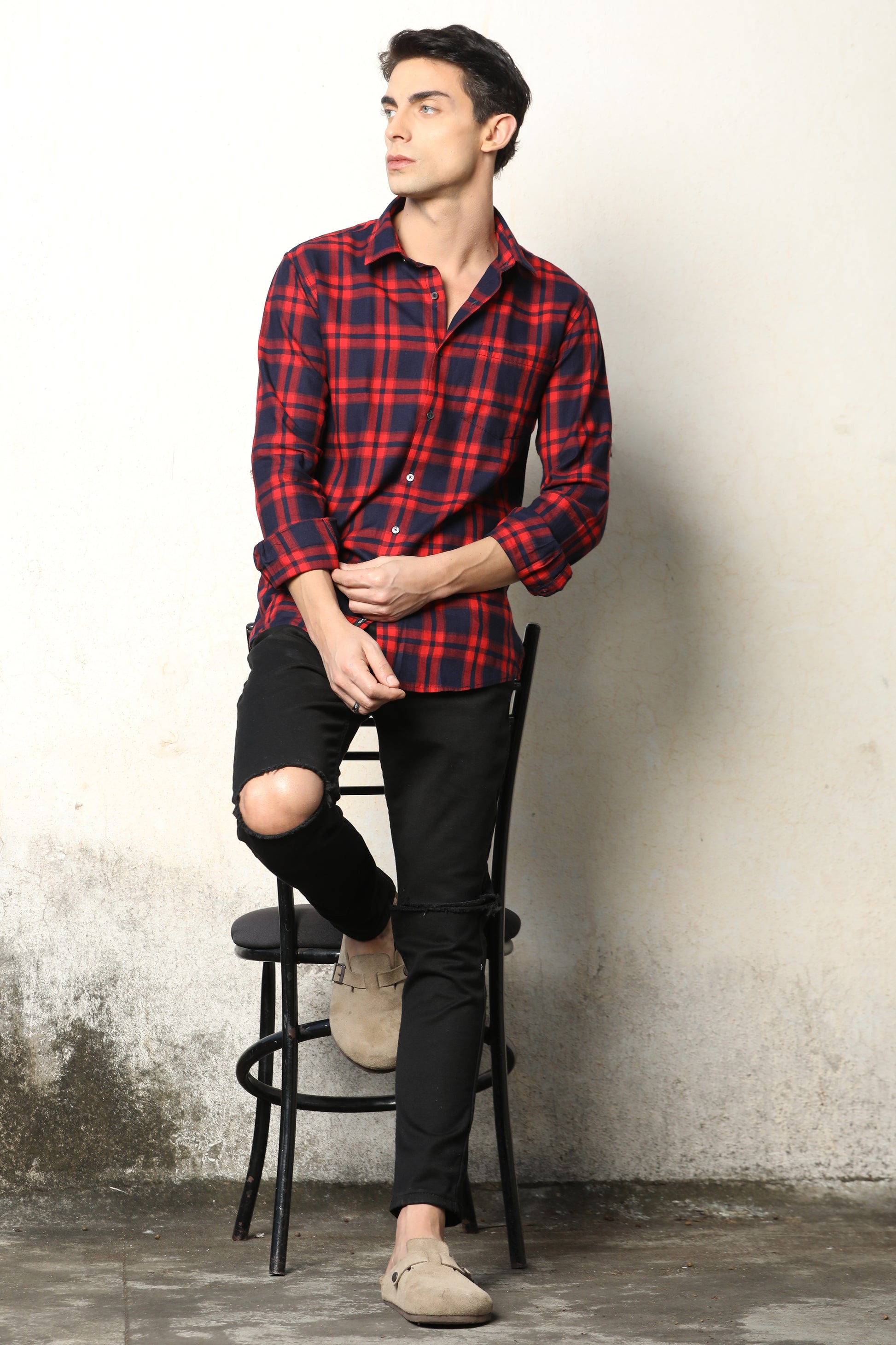 Red & Navy Blue Checked Casual Shirt โ Unifit, Full Sleeves - IVYN