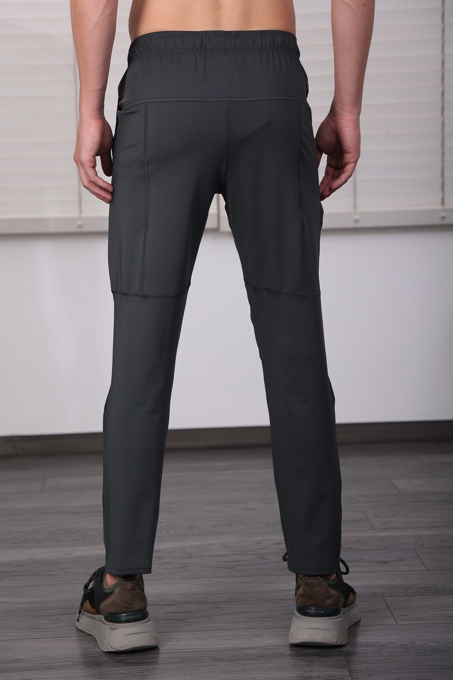 GREY TRACK PANT - IVYN