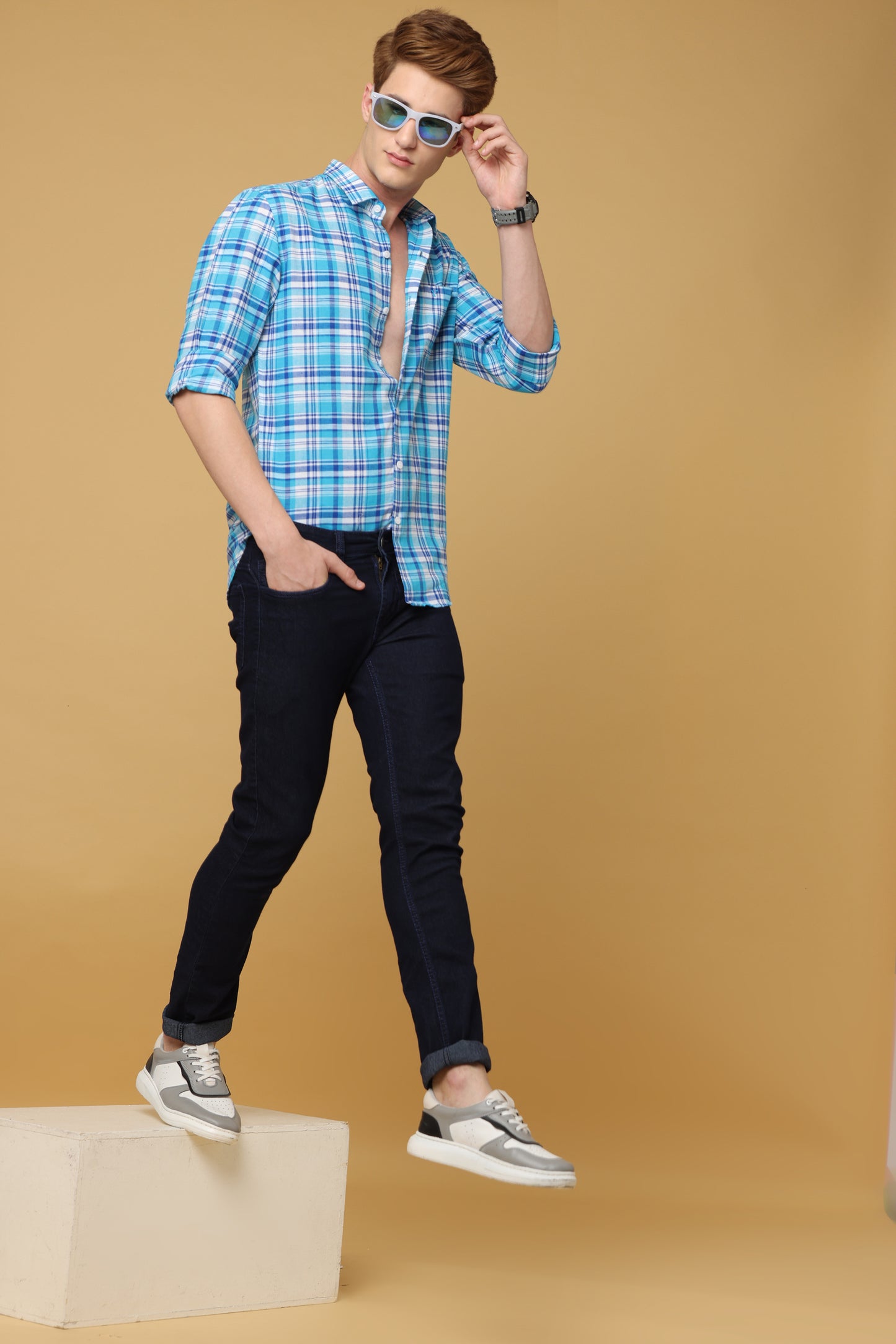 Regal Turquoise Navy Checkered Linen Shirt - IVYN
