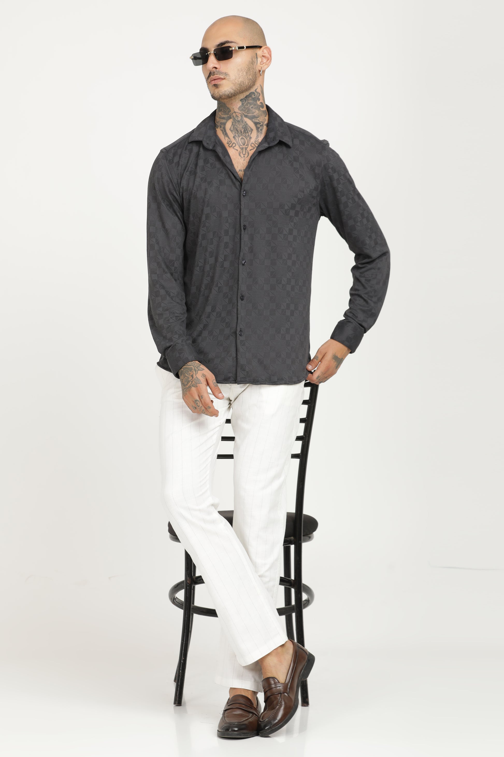 Charcoal Classic Slim Fit Self Design Textured Casual Shirt - IVYN