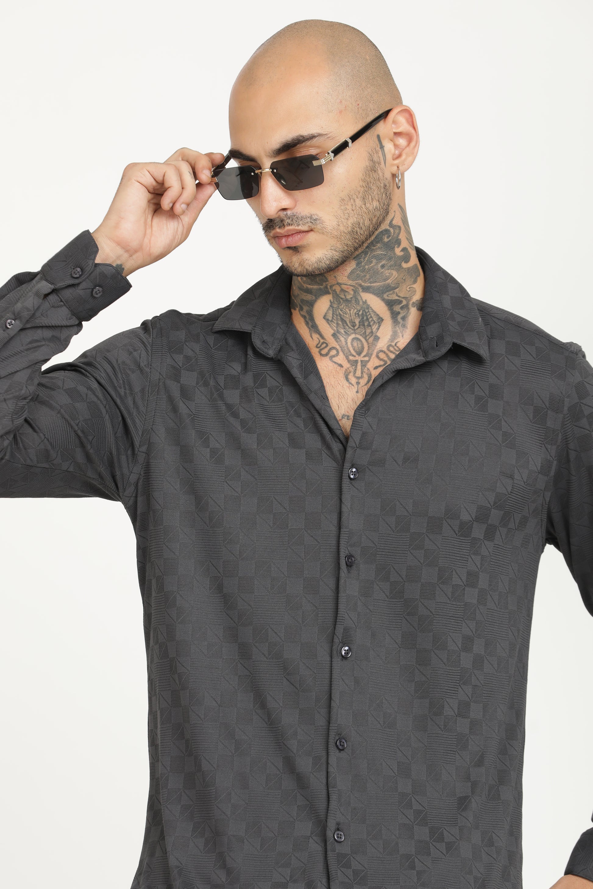 Charcoal Classic Slim Fit Self Design Textured Casual Shirt - IVYN