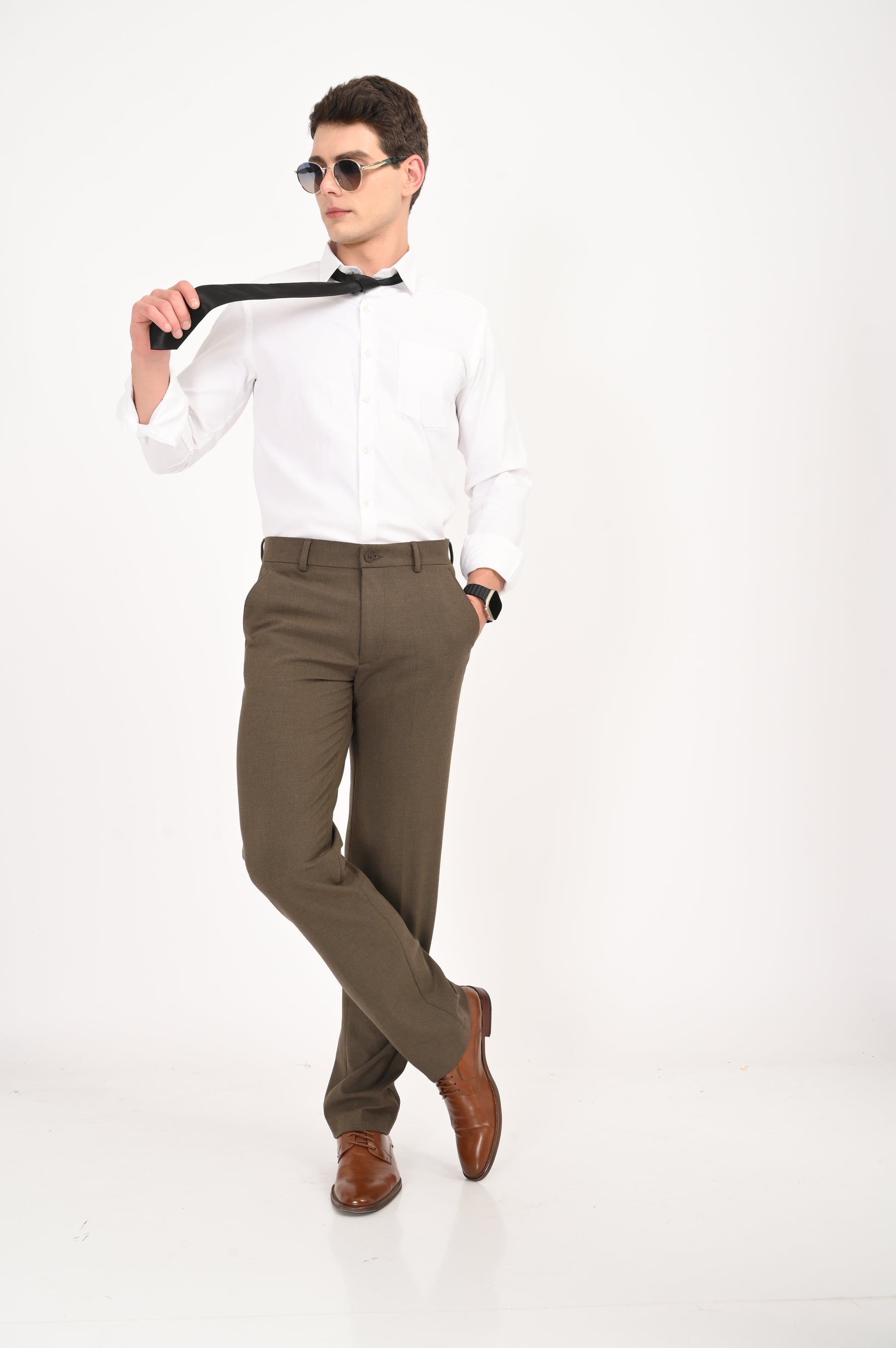 Men's Elegant Straight Fit 4-Way Stretch Lycra Trousers – Brown Mélange - IVYN