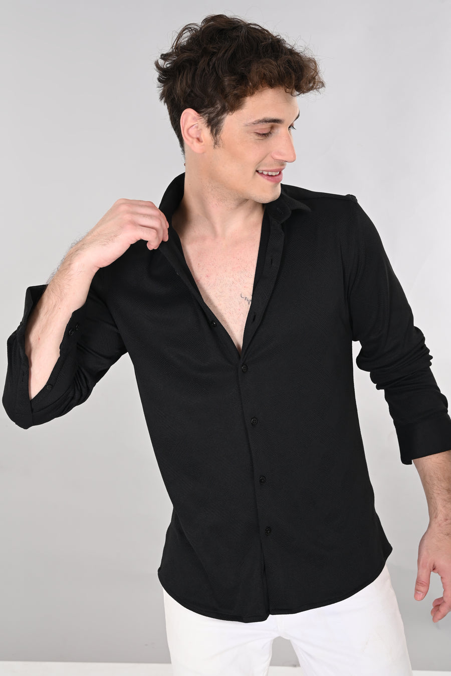 Black Jakarta 4-Way Stretch Textured Shirt - IVYN