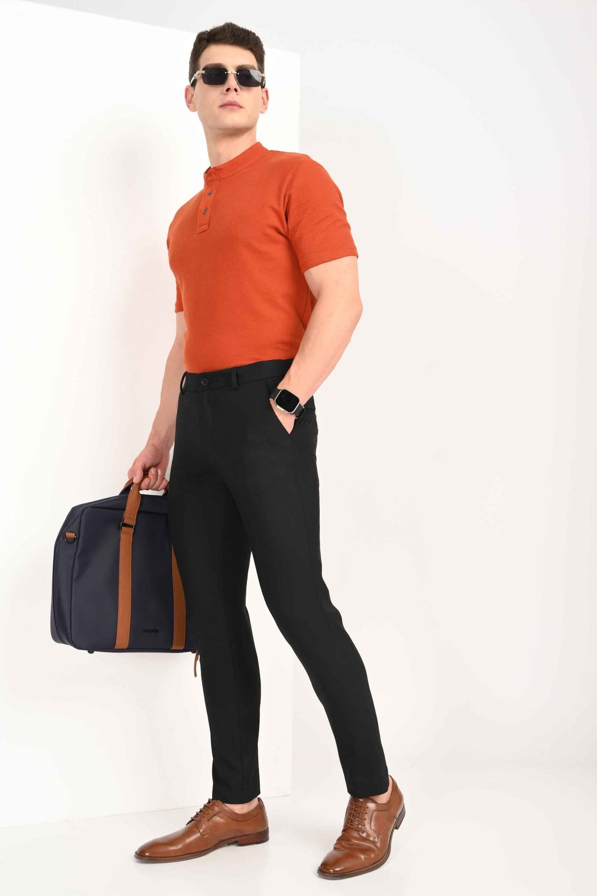 Ankle-Fit Stretch Trouser in Jet Black