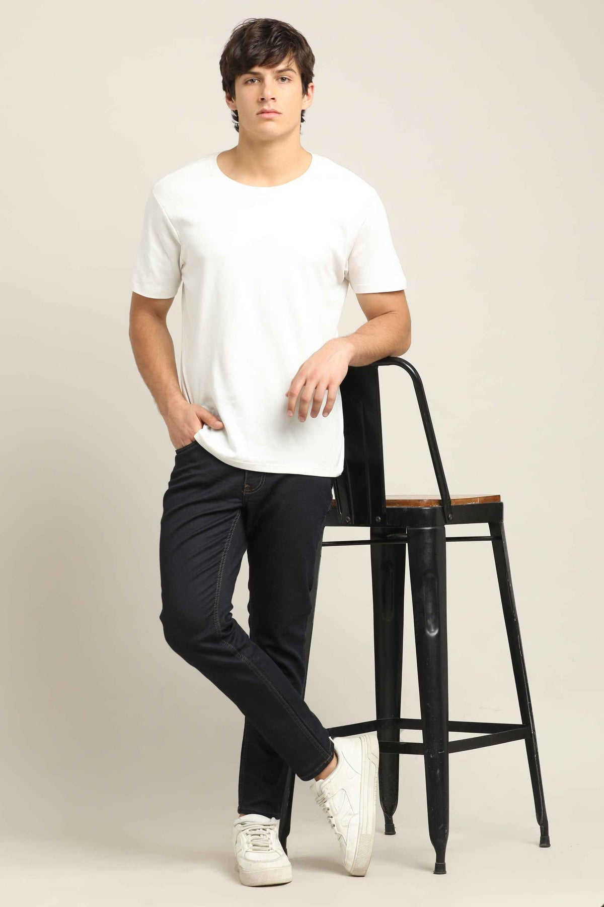 Ankle Fit Jeans in Dark Navy Blue