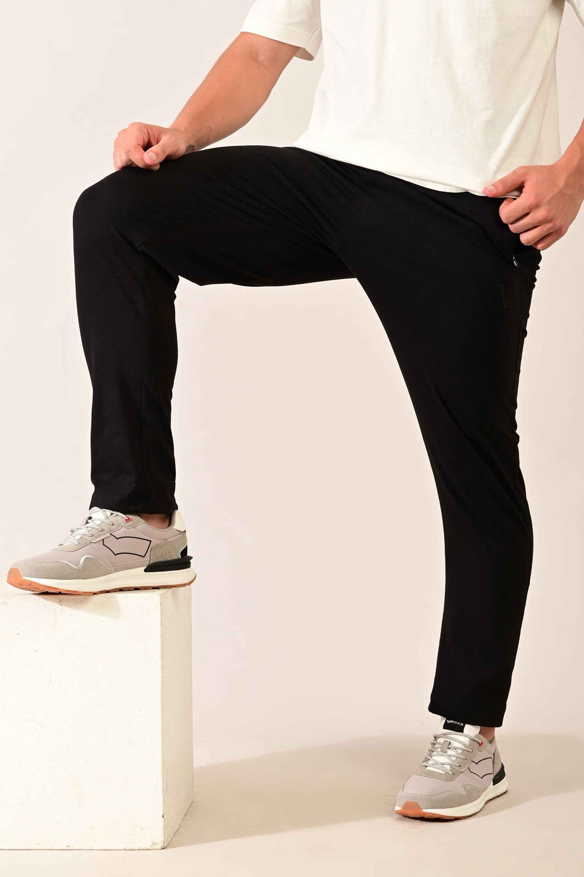 IVYN 4-Way Stretch Cotton Track Pants in Jet Black