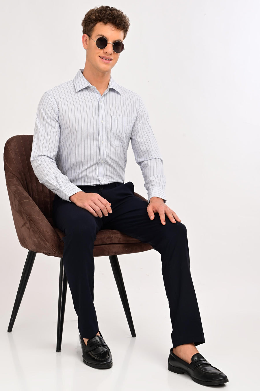 Seated formal look featuring IVYN Regent Midnight Navy tailored trousers
