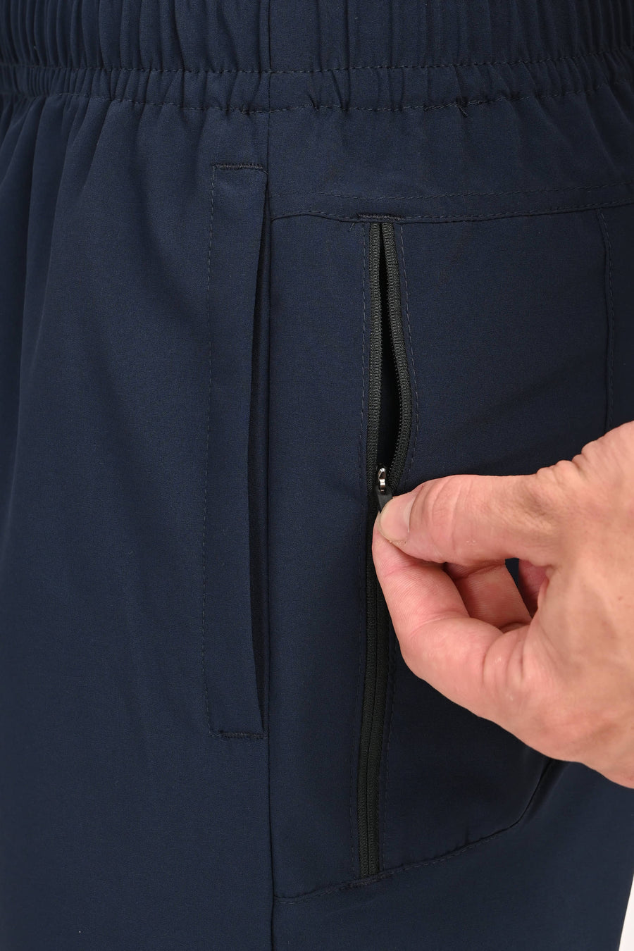 IVYN IVYN Performance Training Shorts in Navy Blue