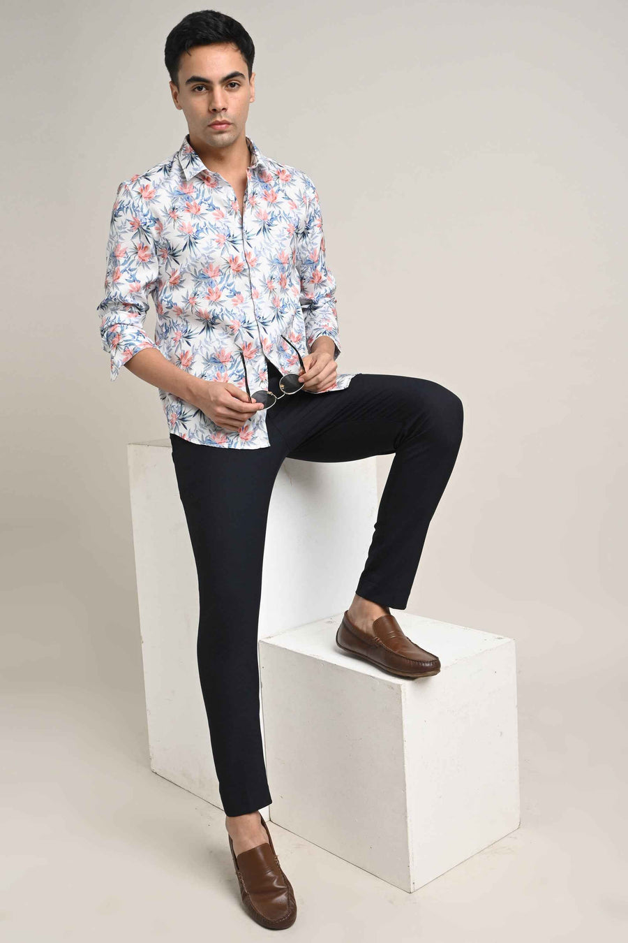 Stretch Cotton Floral Shirt – Soft Peach Bloom