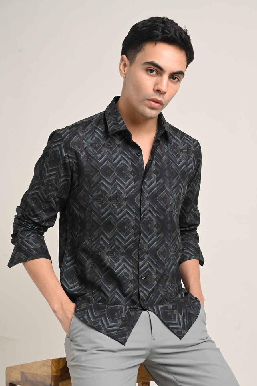 Stretch Printed Shirt in Charcoal Black - IVYN