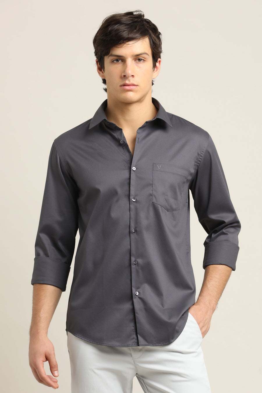 IVYN Solid Shirt detail view in Graphite Grey