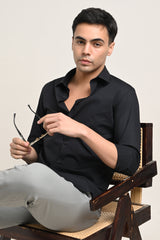 IVYN Stretch Solid Shirt in Black